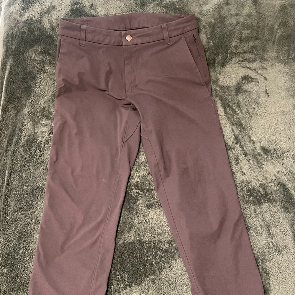 LuluLemon Tapered Pant
